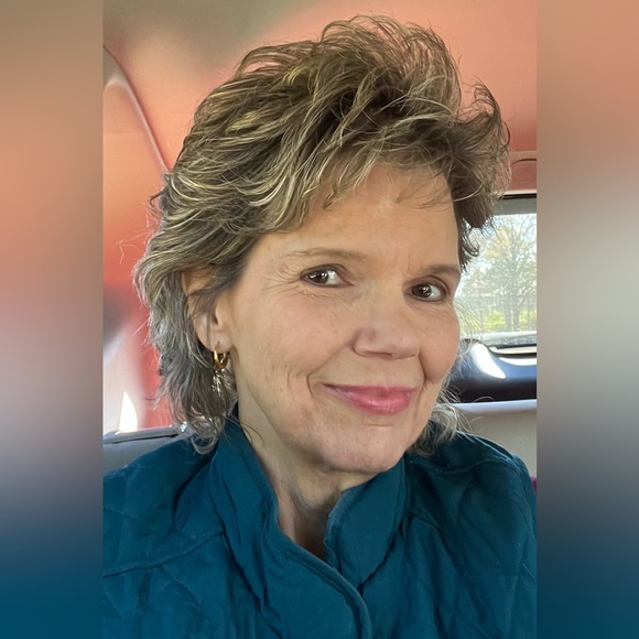 Meet your Posher, Amy - Picture 8 of 8